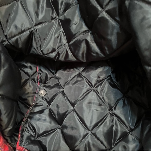 Work n’ Sport Red Plaid Quilted Shacket Size Medium - Picture 9 of 12